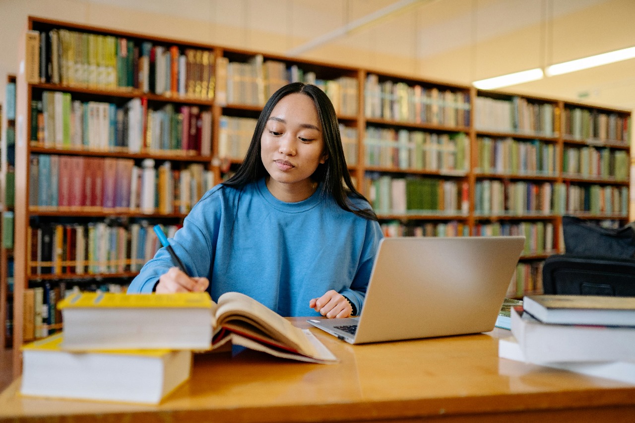 Studying Abroad - Sash Advisers