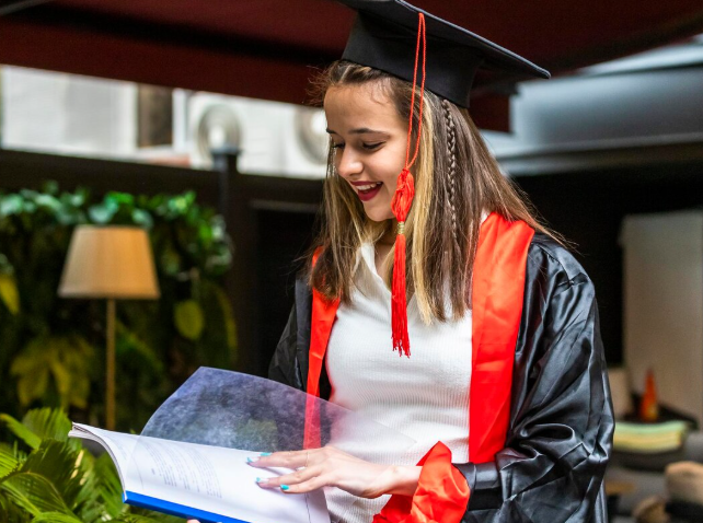 Sash Overseas Advisers: Study Abroad Consultants in Pakistan Study Abroad Consultants in Lahore